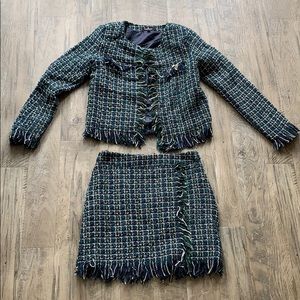 Matching set plaid skirt and blazer size small